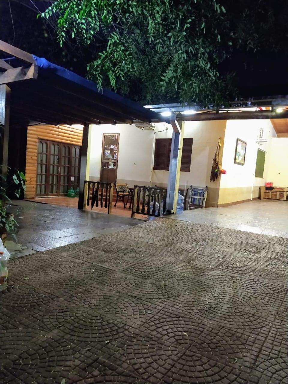 Alojamiento En Cataratas Daniel Oviedo Puerto Iguazu Ngoại thất bức ảnh